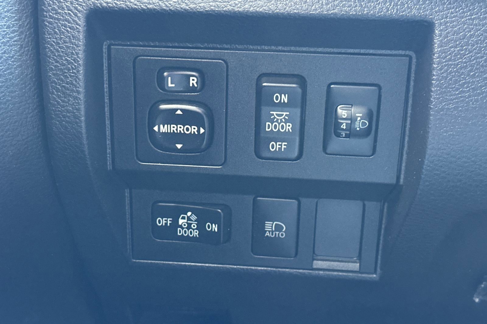 2021 Toyota Tundra SR5 Grade photo 30