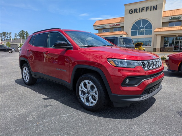 2025 Jeep Compass Latitude's photo