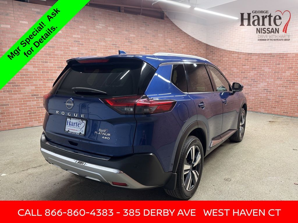 2023 Nissan Rogue Platinum photo 5