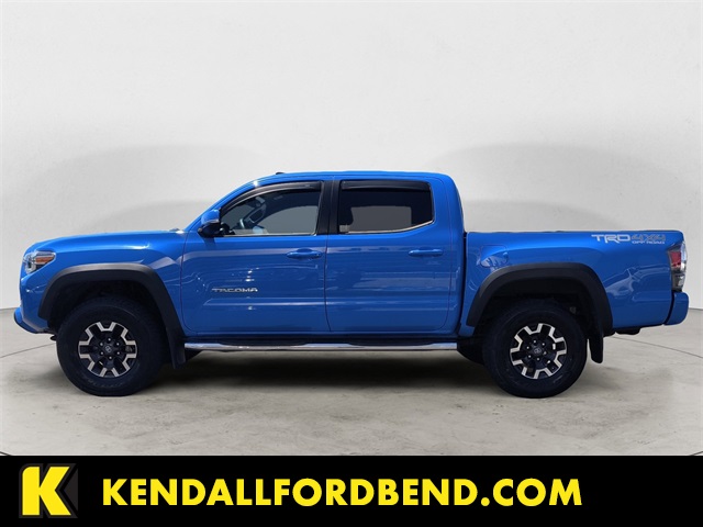 2020 Toyota Tacoma TRD Off-Road photo 2