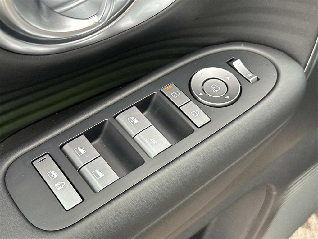 2026 Hyundai Ioniq SEL photo 24