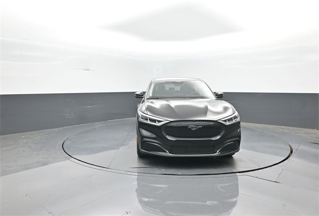 2025 Ford Mustang Mach-E Select photo 2