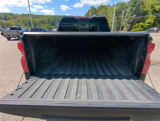 2022 Chevrolet Silverado 1500 High Country photo 11
