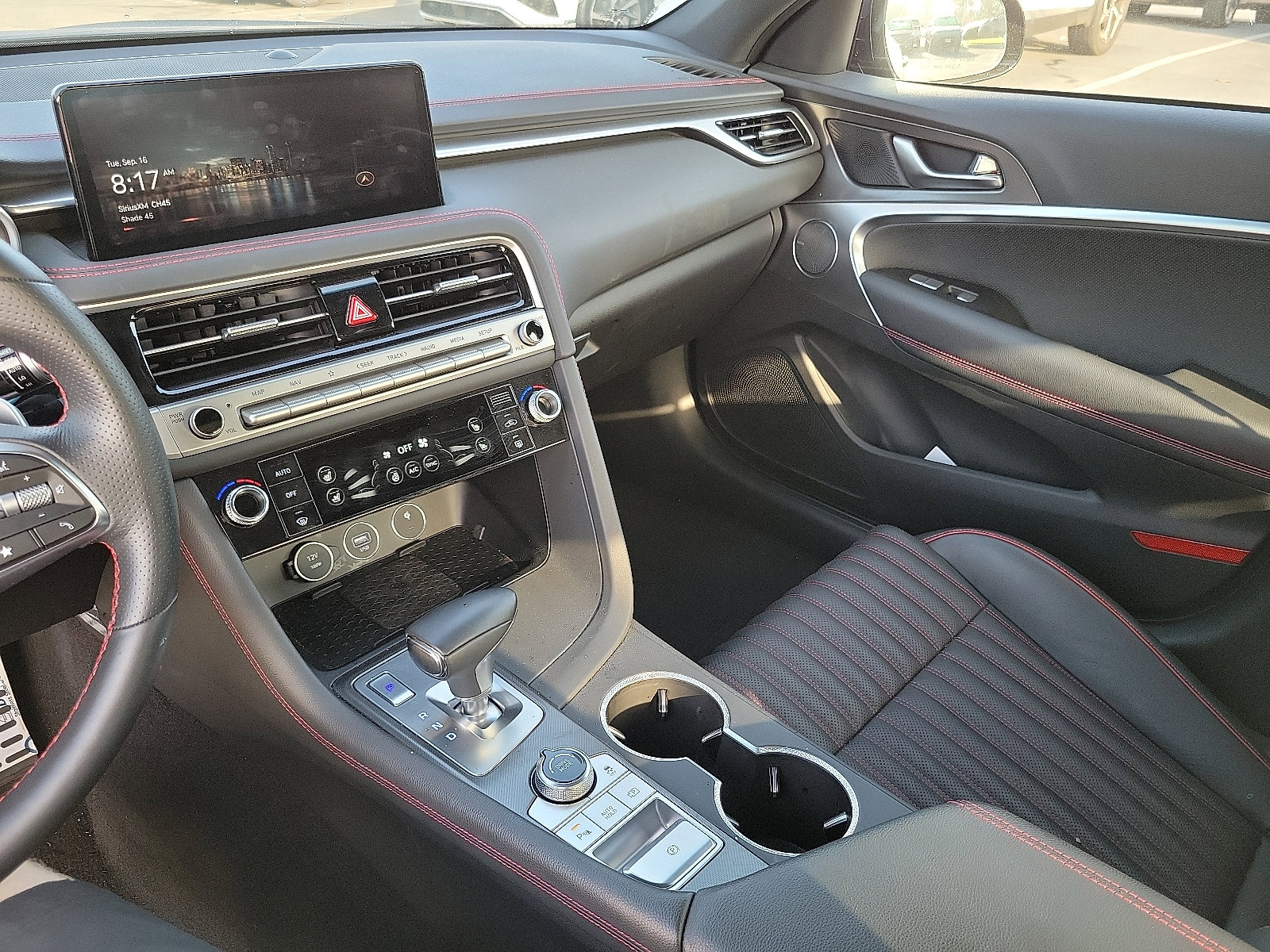 2025 Genesis G70 3.3T Sport Advanced photo 13