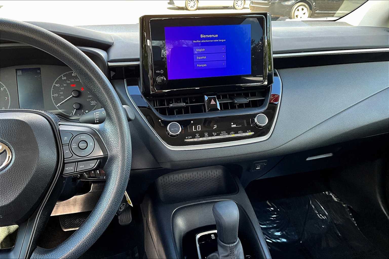 2024 Toyota Corolla LE photo 6