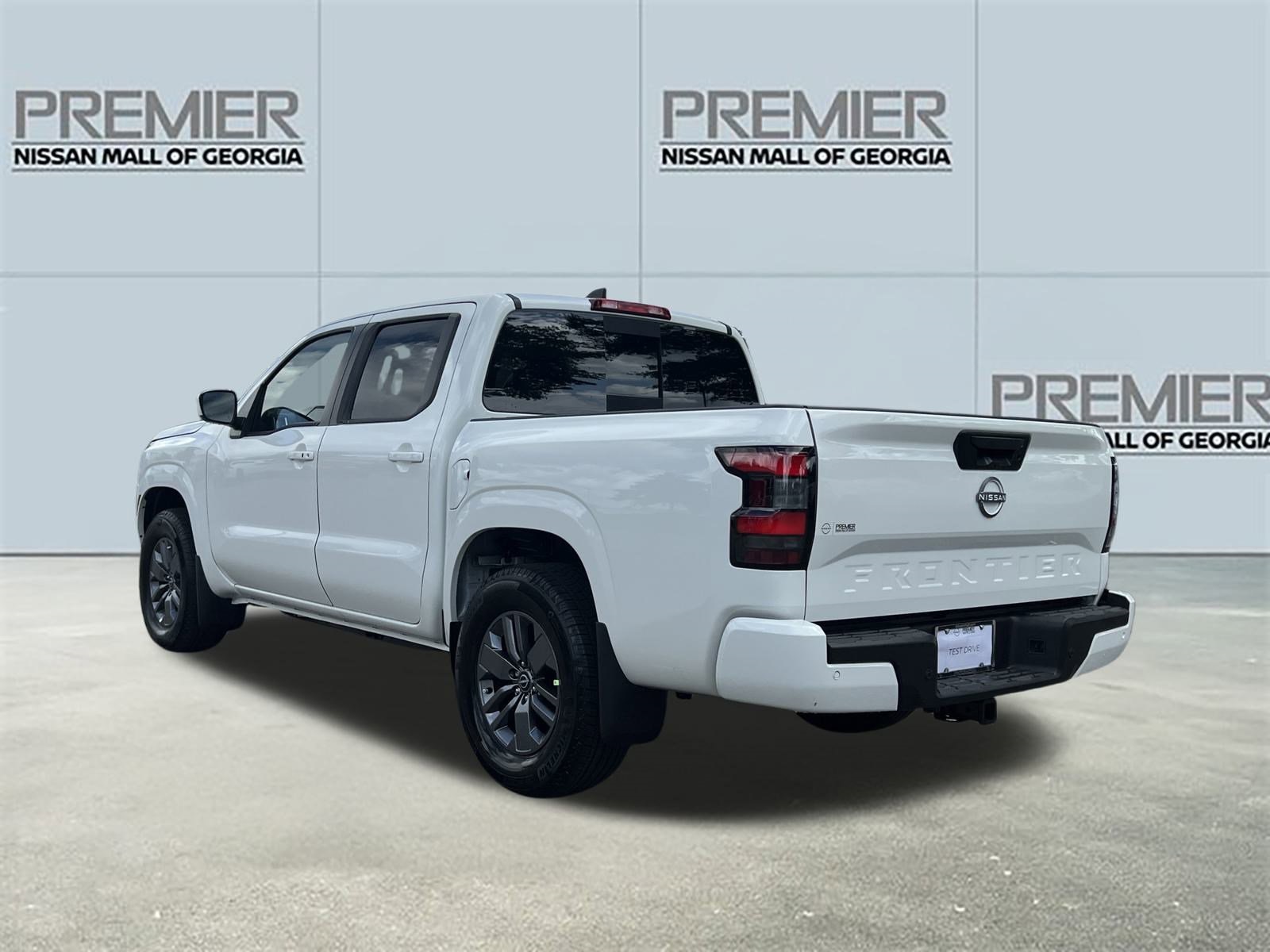 2025 Nissan Frontier SV photo 28