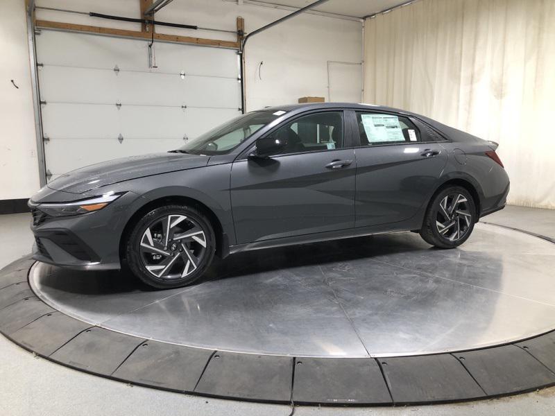 2025 Hyundai Elantra Hybrid SEL Sport photo 4