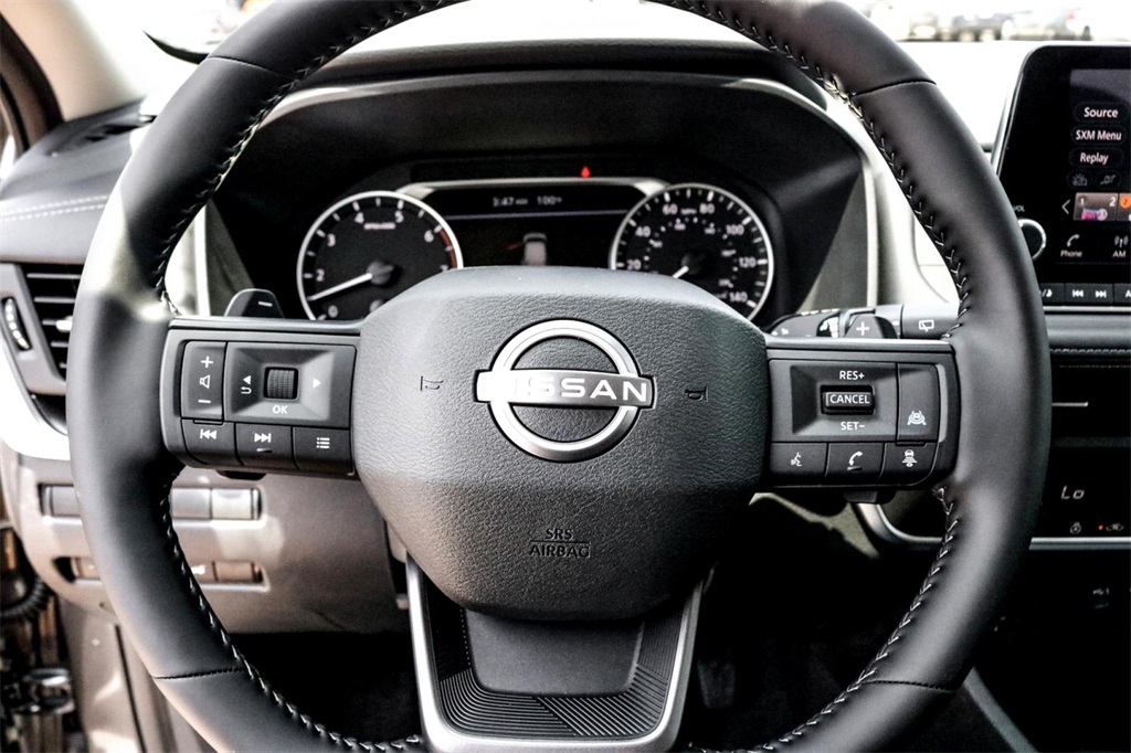 2025 Nissan Rogue SV photo 11