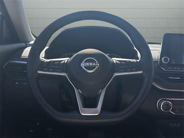 2024 Nissan Altima 2.5 SV photo 24
