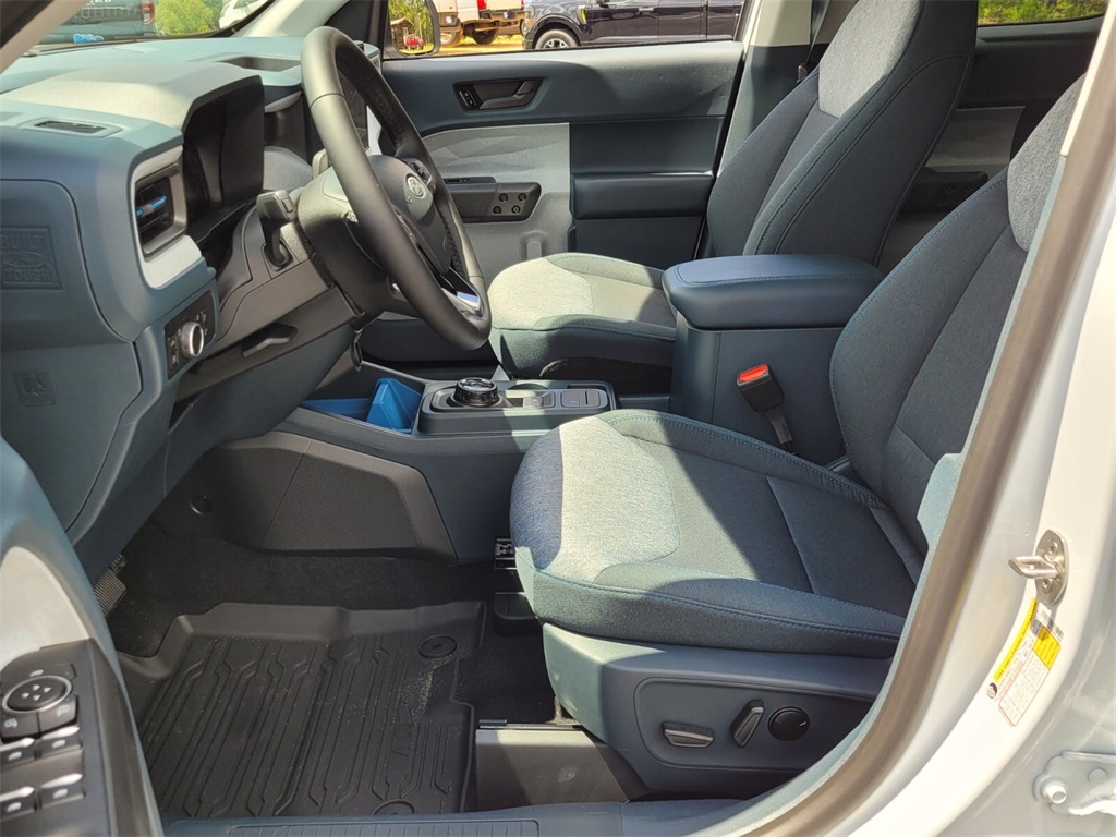 2025 Ford Maverick XLT photo 4