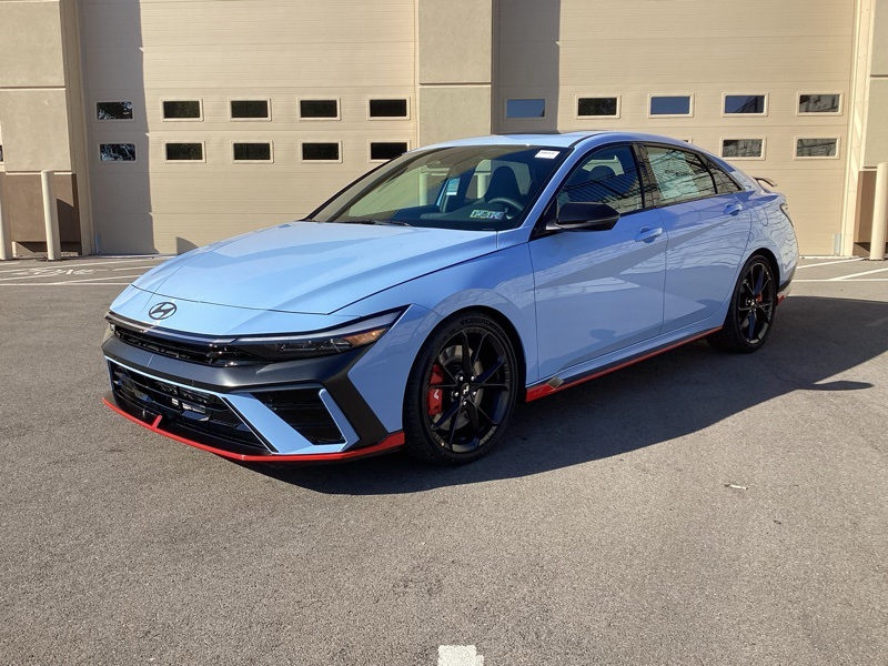2025 Hyundai Elantra N Base photo 3