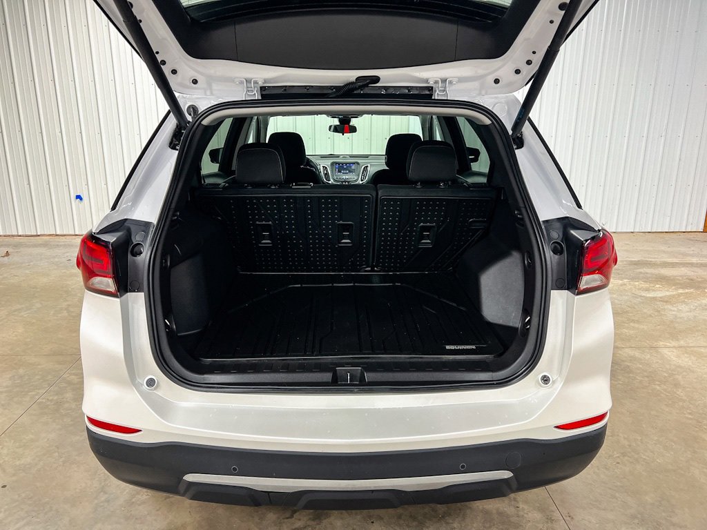2023 Chevrolet Equinox LT photo 5