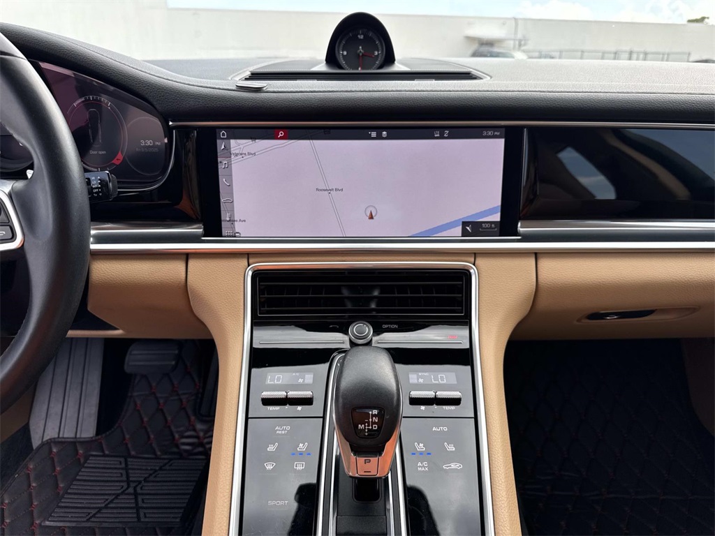 2020 Porsche Panamera 4 photo 23