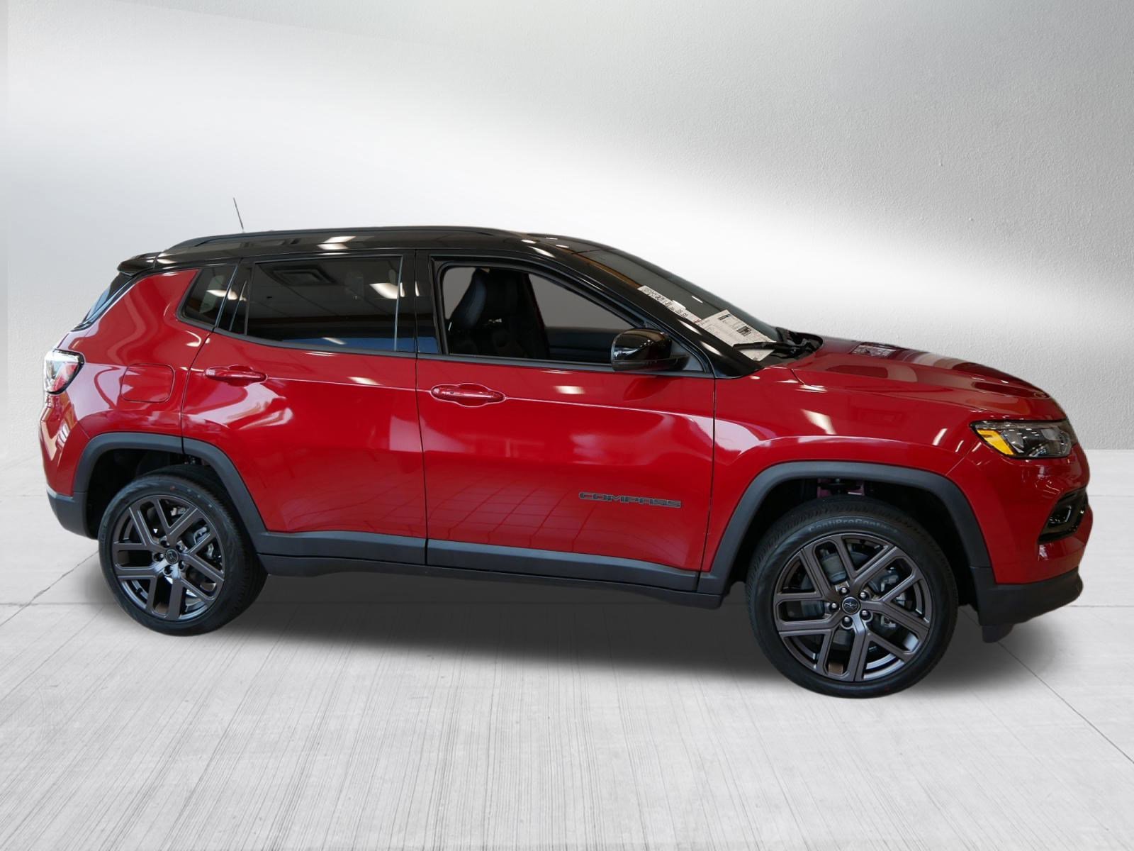 2025 Jeep Compass Limited photo 4