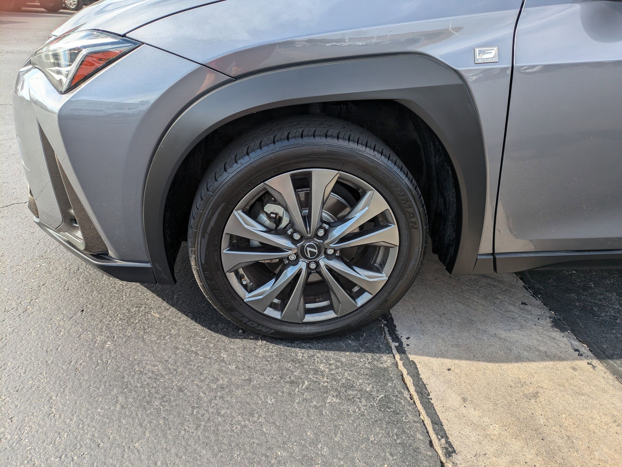 2020 Lexus UX 200 F SPORT photo 10