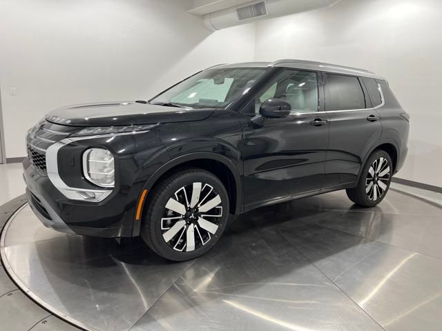 2025 Mitsubishi Outlander SEL Platinum Edition's photo