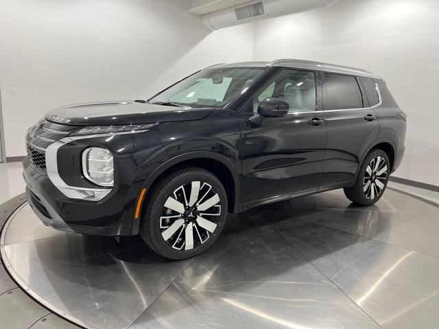 2025 Mitsubishi Outlander SEL Platinum Edition's photo