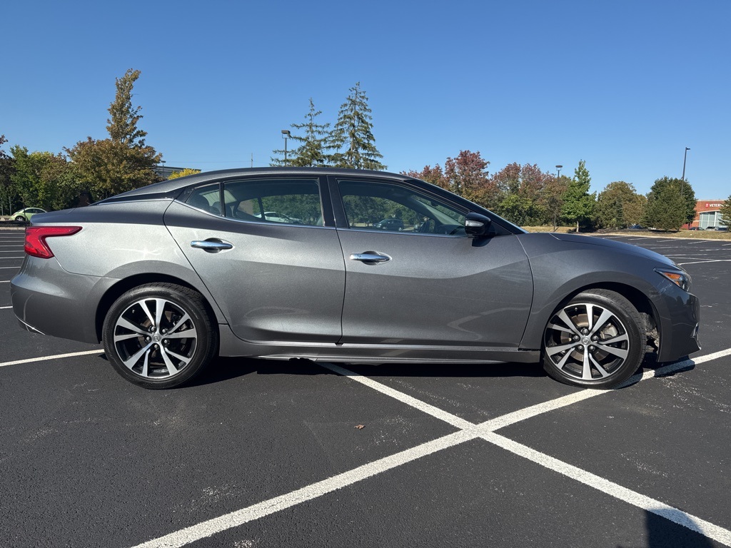 2018 Nissan Maxima SV photo 5