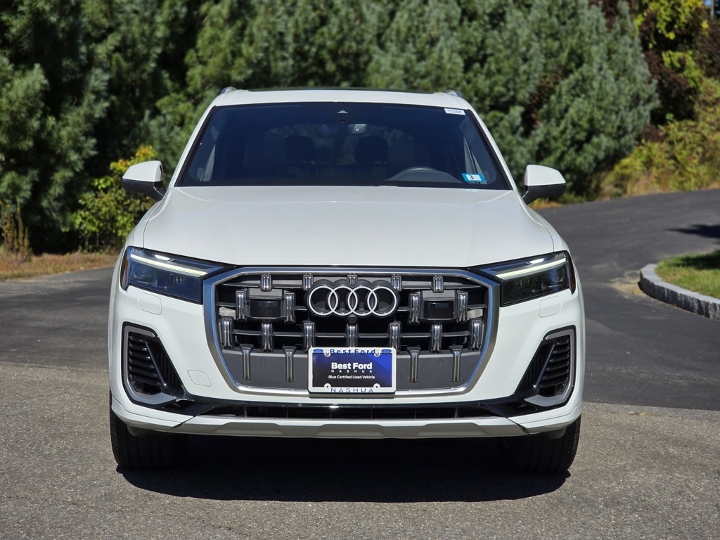 2025 Audi Q7 55 Premium Plus photo 2