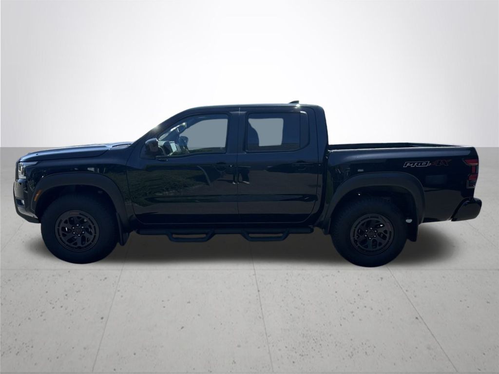 2025 Nissan Frontier PRO-4X photo 11