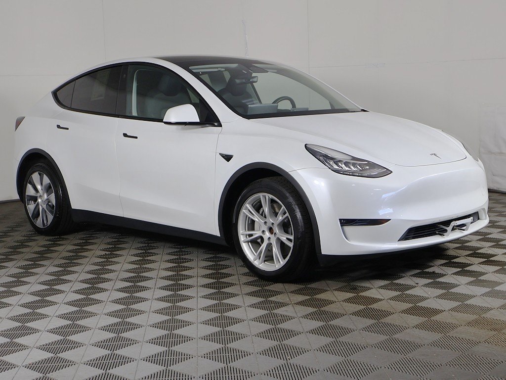 Used 2023 Tesla Model Y Long Range with VIN 7SAYGDEE3PA038599 for sale in Bedford, OH