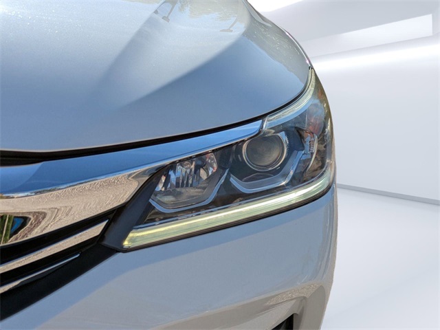 2017 Honda Accord Sport photo 10