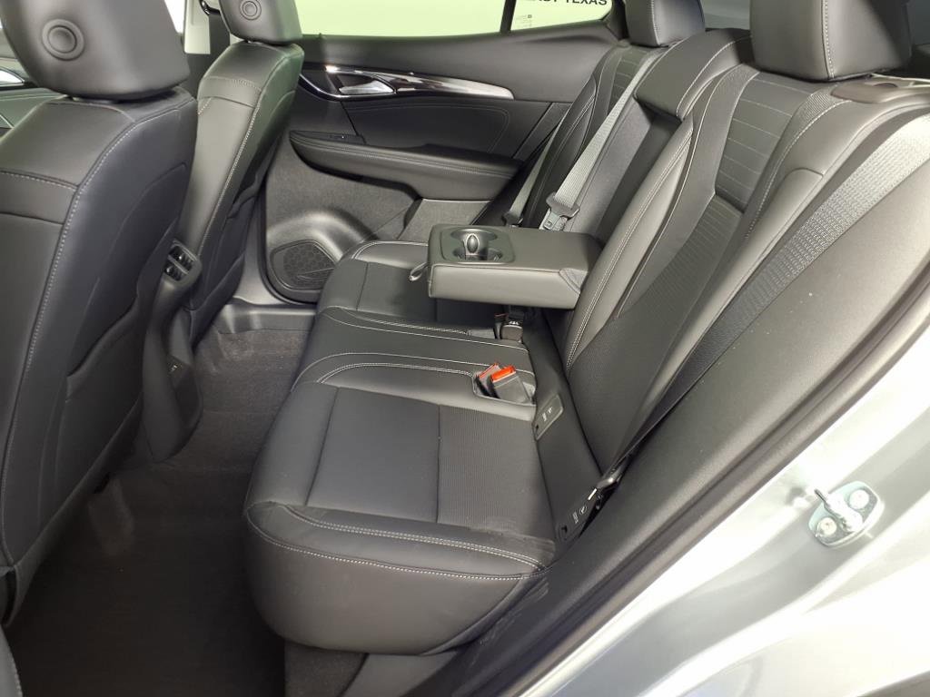 2025 Buick Envision Preferred photo 16