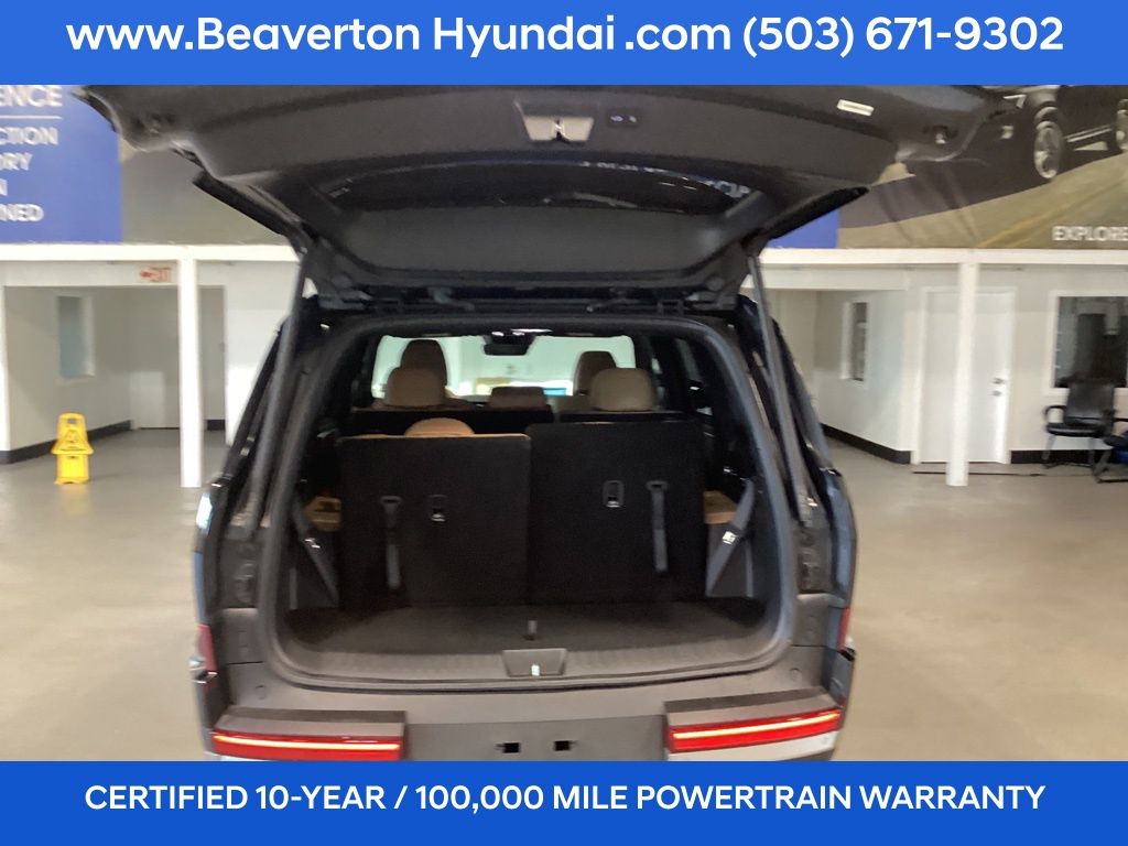 2025 Hyundai Santa Fe Limited photo 4