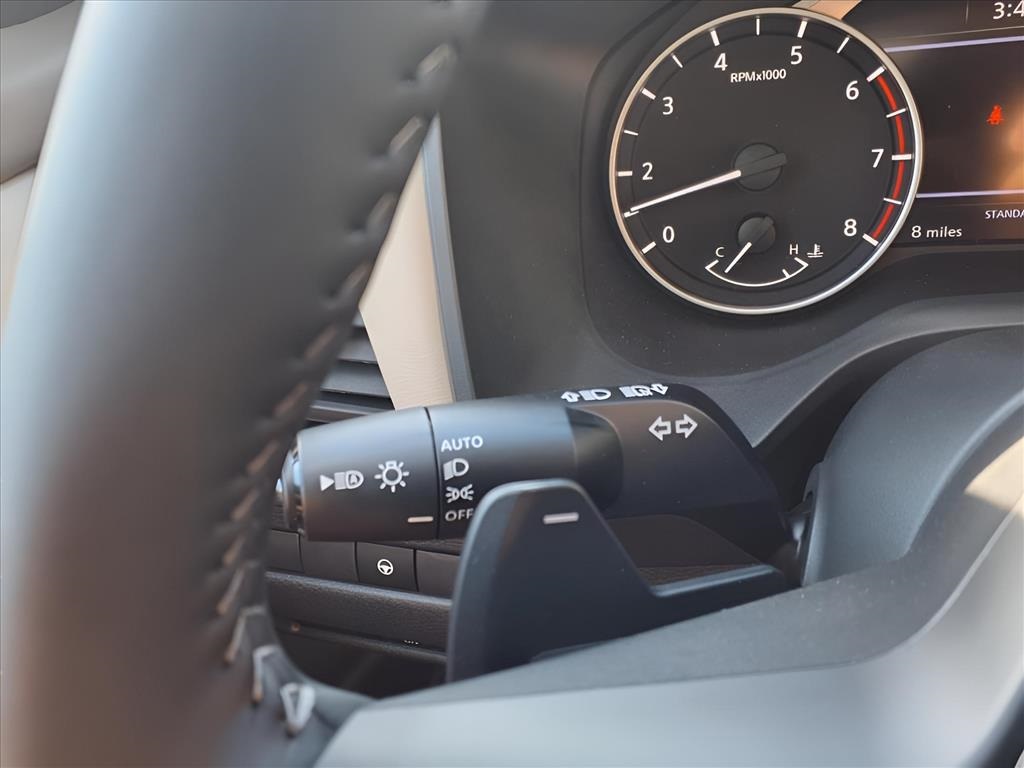 2025 Nissan Rogue SV photo 25