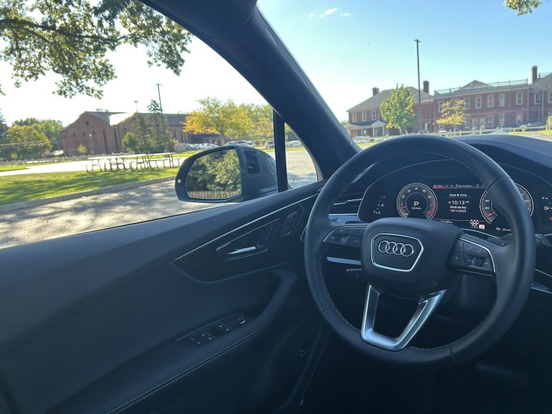 2025 Audi Q7 Premium Plus photo 11