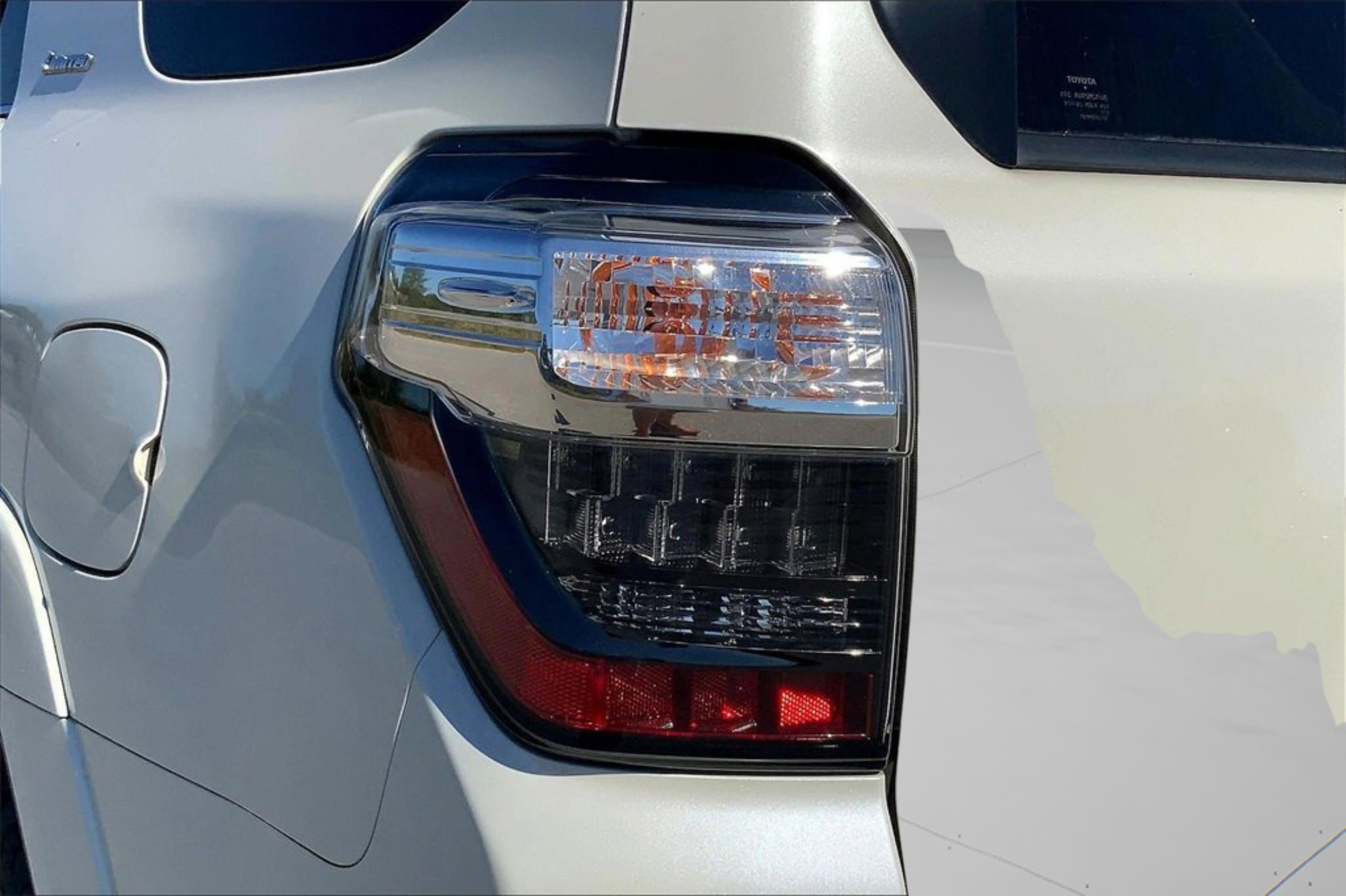 2019 Toyota 4Runner Limited photo 2