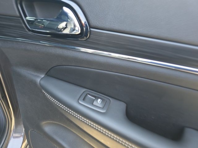 2021 Jeep Grand Cherokee Anniversary Edition photo 28