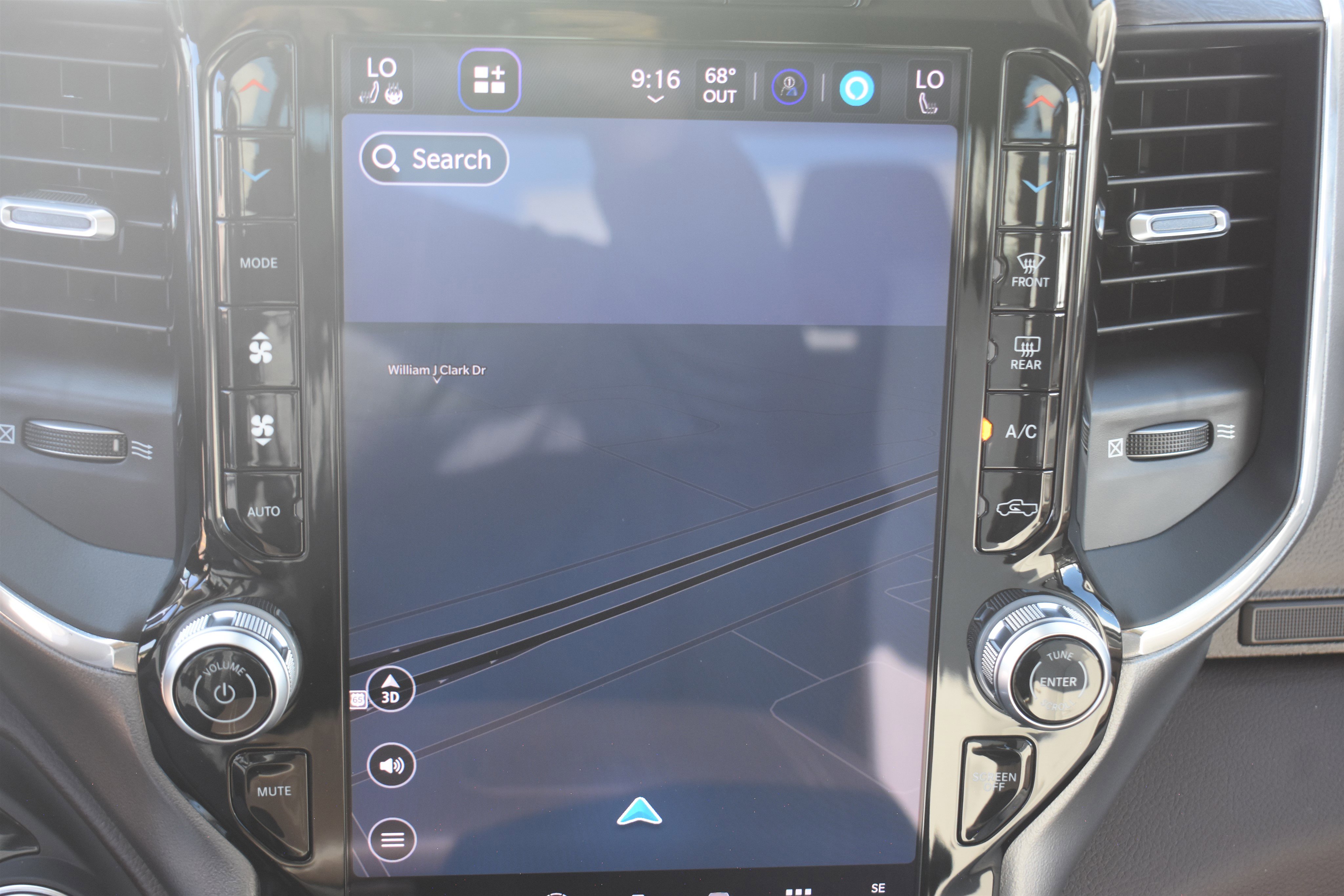 2026 Ram 1500 Laramie photo 19