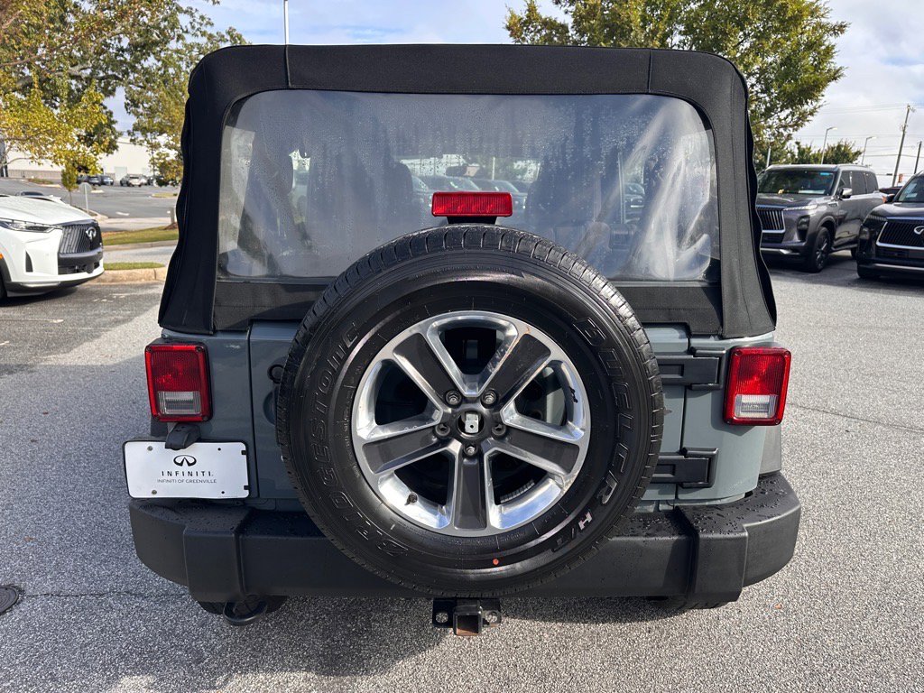 2014 Jeep Wrangler Unlimited Sport photo 4