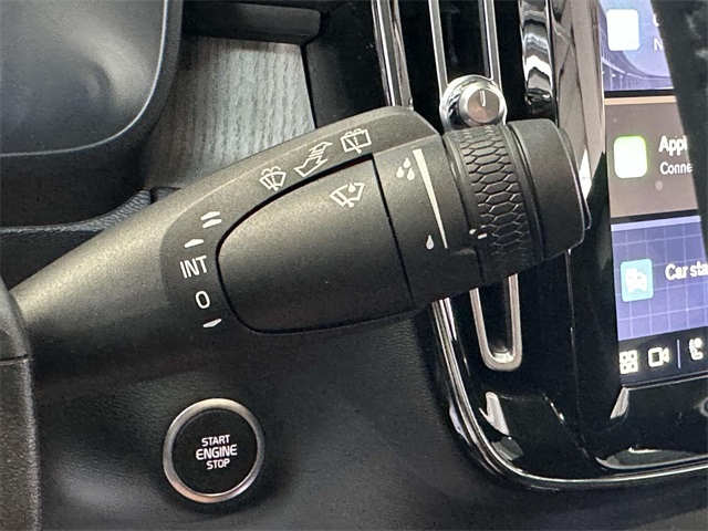2023 Volvo XC40 Plus photo 24