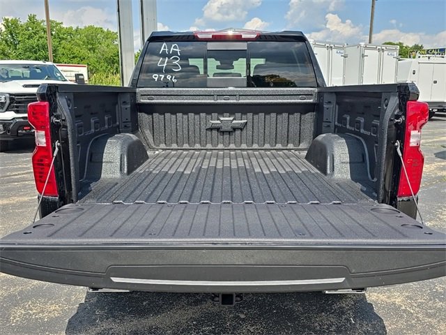 2025 Chevrolet Silverado 1500 LT photo 20