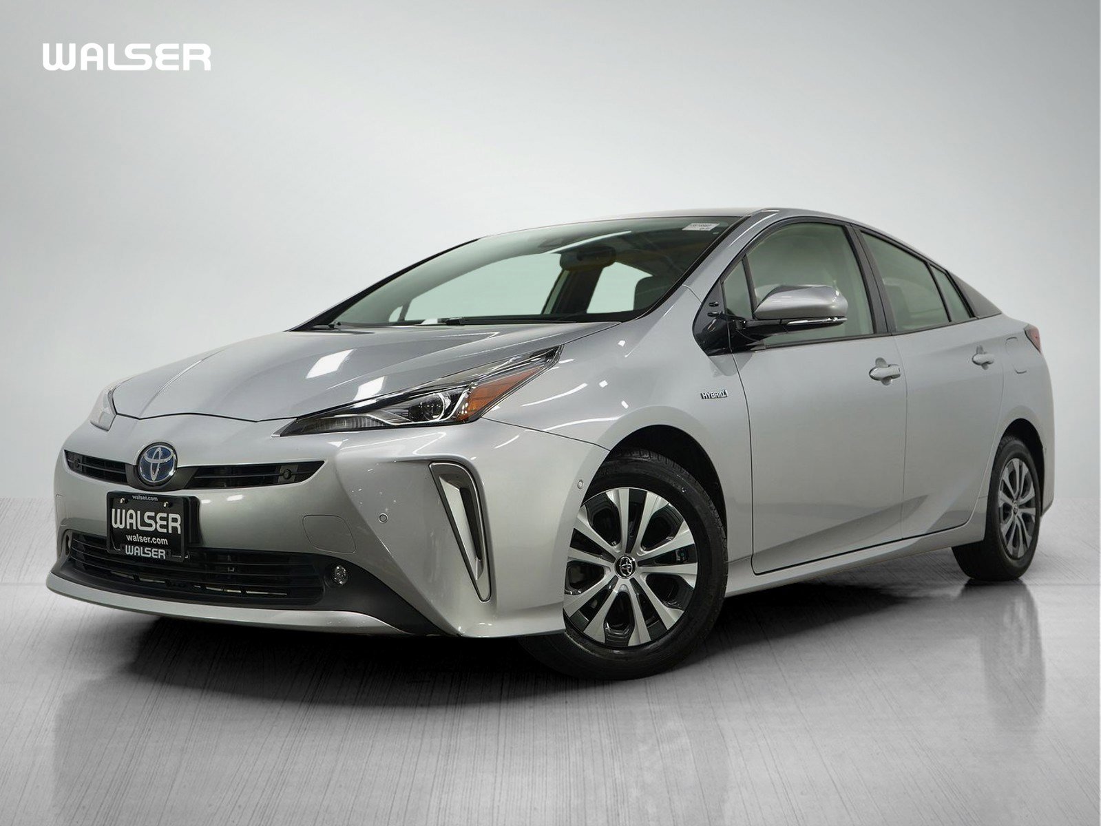 2020 Toyota Prius XLE's photo
