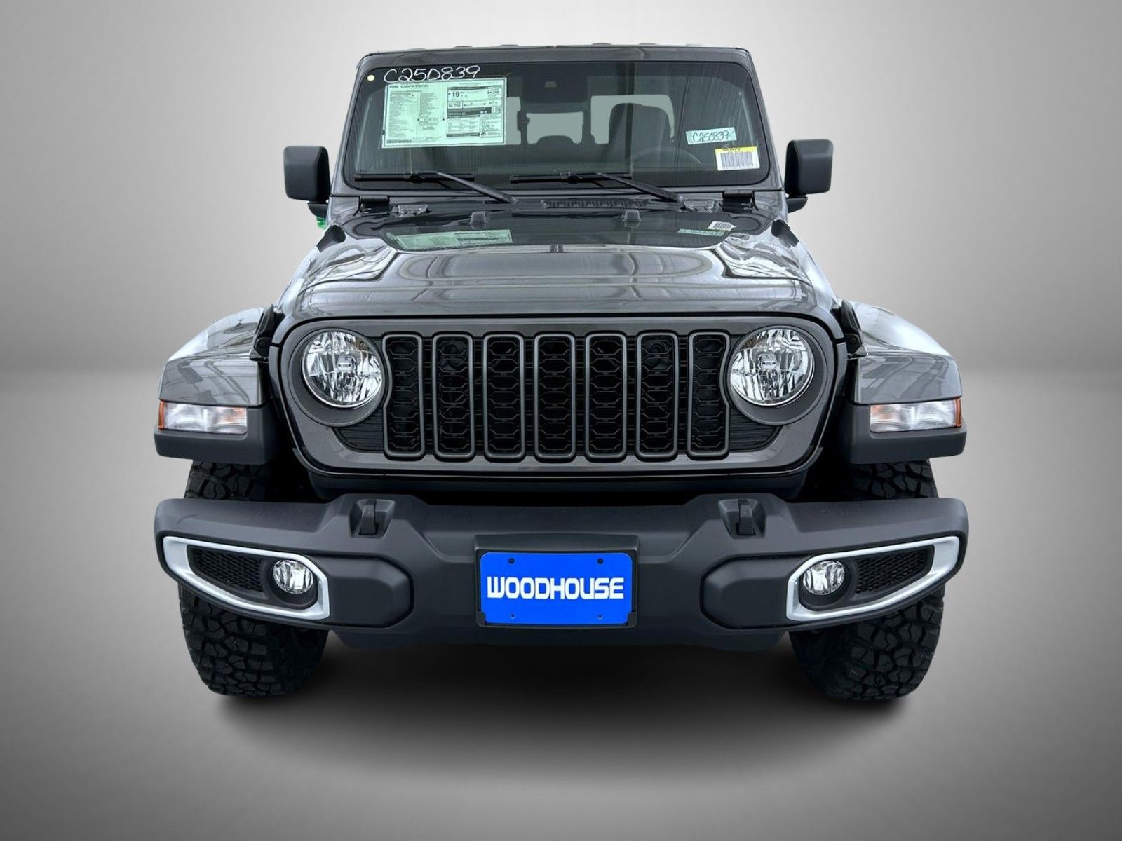 2025 Jeep Gladiator Sport photo 2