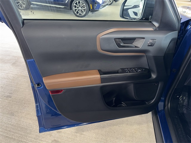 2023 Ford Bronco Sport Outer Banks photo 17