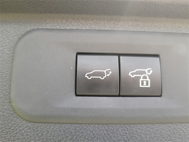 2024 Toyota Grand Highlander Limited photo 13
