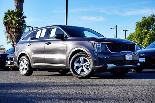 Used 2025 Gray Kia LX image 1