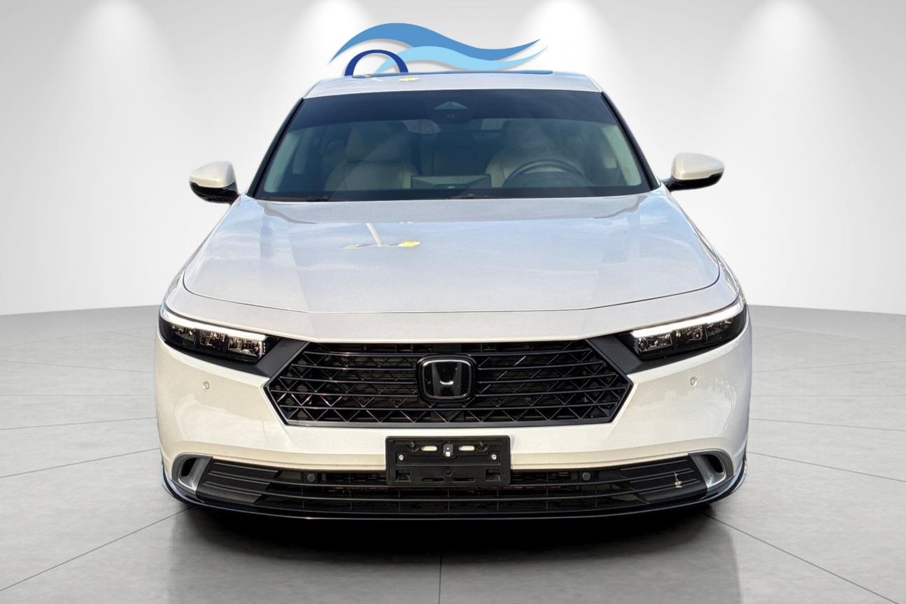 2024 Honda Accord Hybrid Touring photo 8