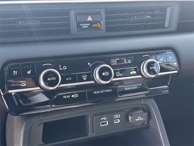 2025 Honda Pilot Black Edition photo 13