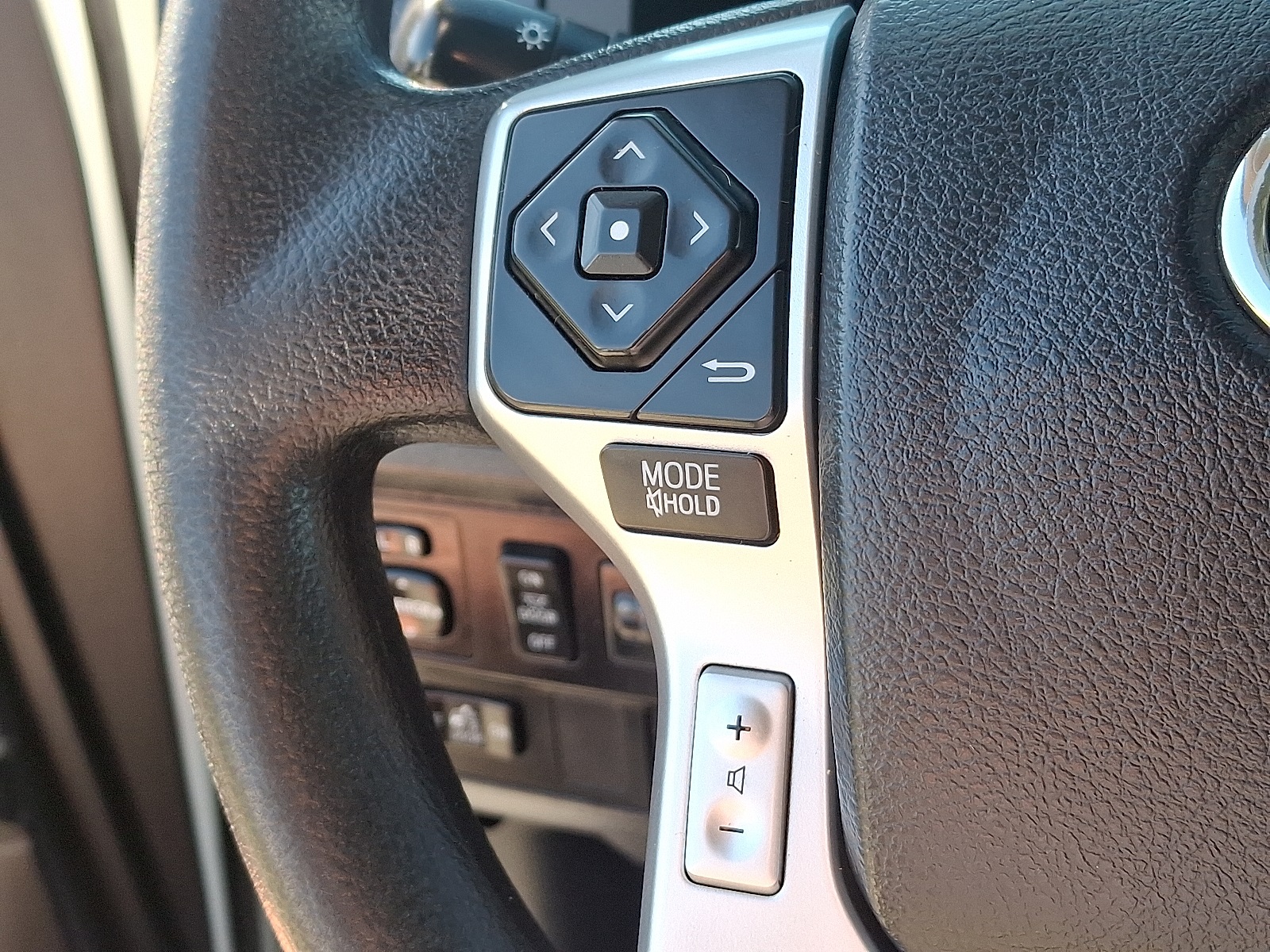2017 Toyota Tundra TRD Pro photo 18
