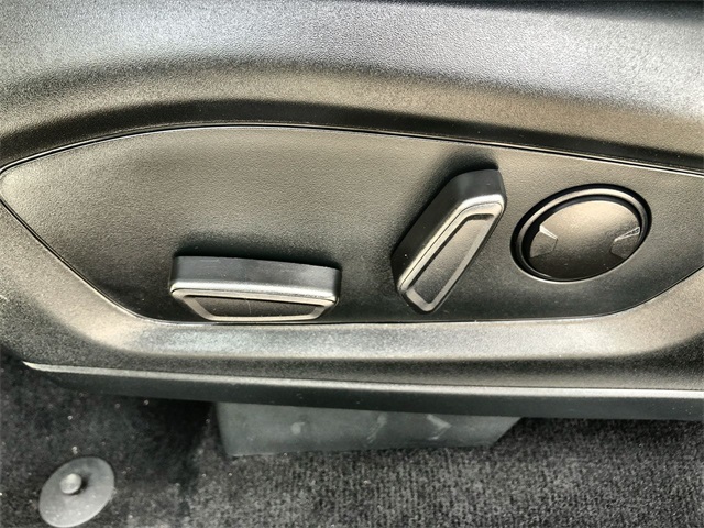 2024 Ford Explorer ST photo 4
