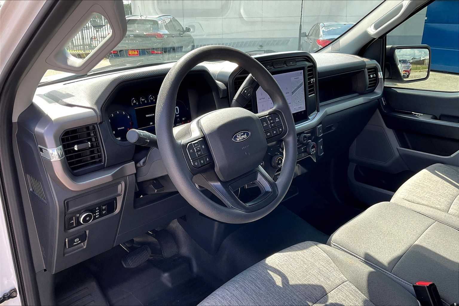 2024 Ford F-150 XL photo 17