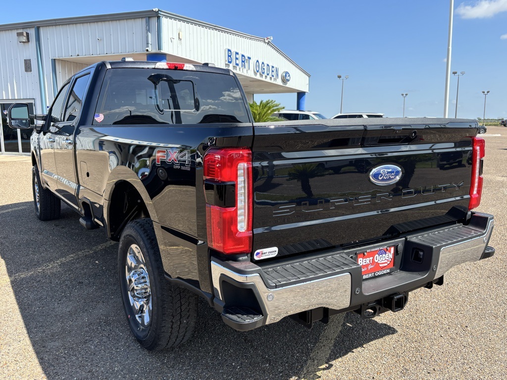 2025 Ford F-350 Lariat photo 5