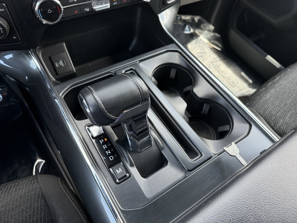 2022 Ford F-150 XLT photo 13
