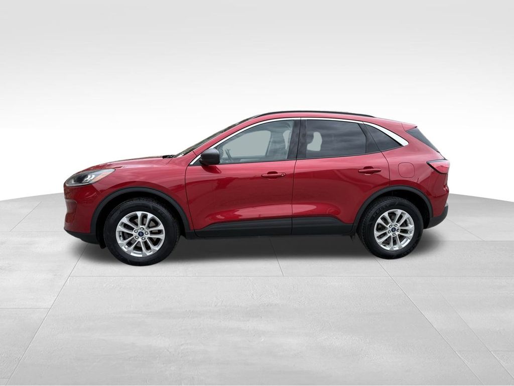 2022 Ford Escape SE photo 3