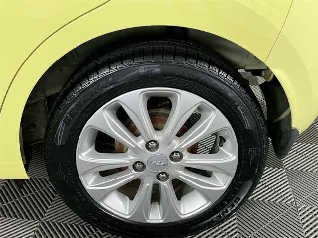 2017 Chevrolet Spark 1LT LT photo 30